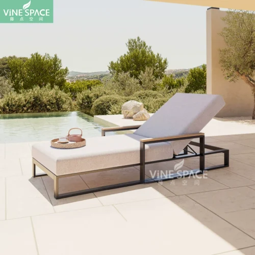 SUN LOUNGE